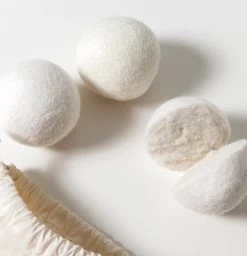 Geniet Van Gemak® | Herbruikbare Wollen Drogerballen | Wasbollen | Schaapswol | Duurzame En Energiebesparende Wasballen | 6 XL Drogerballen -Schoonmaakproducten Winkel 1159x1200
