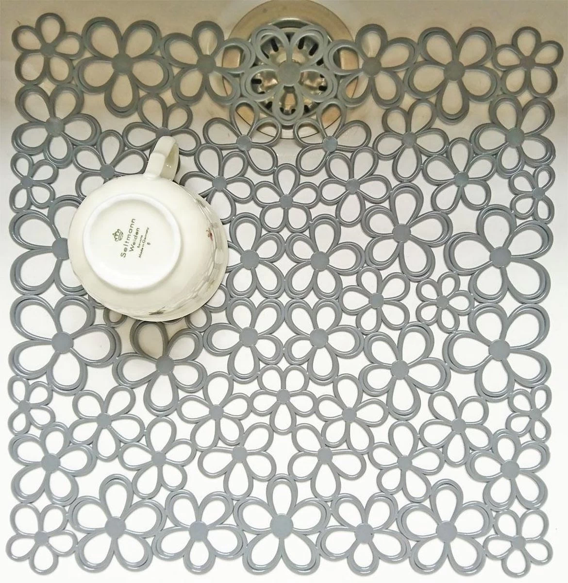 Merkloos Papillon - 2 Stuks Gootsteenmat - Bloem Grijs - 31,5 X 31,5 Cm 4 Merkloos Papillon - 2 Stuks Gootsteenmat - Bloem Grijs - 31,5 X 31,5 Cm - Afbeelding 2