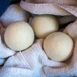 Apeiron Drogerballen - Droogballen - 6 XL Wasbollen - Droger - Duurzaam - Wasmachine - Wasverzachter - Energie Besparen - Zero Waste - Schapenvacht - Wol -Schoonmaakproducten Winkel 1200x1200 508