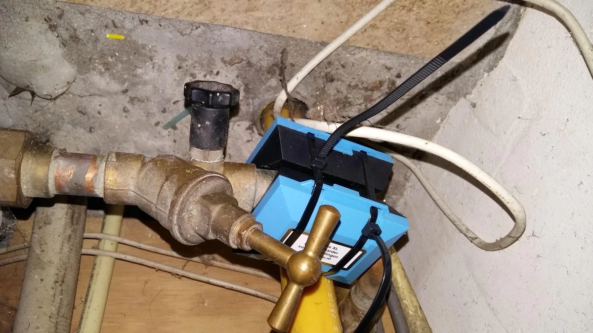 Alpine® Hét Waterontharder Alternatief All-in-one XL Antikalk Magneet Voor Koper En Kunststof Leidingen 20.000 Gauss - Energiebesparing - Energie Besparen - Gas Besparen 6 Alpine® Hét Waterontharder Alternatief All-in-one XL Antikalk Magneet Voor Koper En Kunststof Leidingen 20.000 Gauss - Energiebesparing - Energie Besparen - Gas Besparen - Afbeelding 5