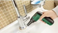 Bosch Universal Brush - Snoerloze Reiningsborstel -Schoonmaakproducten Winkel 1200x681 1