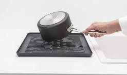 Brabantia SinkSide Afdruiprek - Inklapbaar - Compact - Dark Grey -Schoonmaakproducten Winkel 1200x708