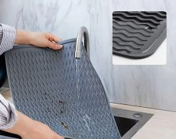 Merkloos Afdruipmat - Pannenonderzetter- Siliconen Mat - Zwart - 30 X 40 CM - Met Ophanggat - Hittebestendig 10 Merkloos Afdruipmat - Pannenonderzetter- Siliconen Mat - Zwart - 30 X 40 CM - Met Ophanggat - Hittebestendig -Schoonmaakproducten Winkel 1200x954 1