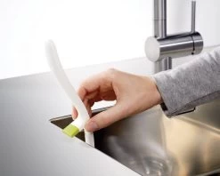 Joseph Joseph Edge Vaatwasborstel - Met Ingebouwde Gootsteensteun - Antraciet -Schoonmaakproducten Winkel 1200x964 4