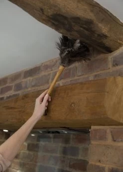 Plumeau Met Struisvogelveren, Bruin - KitchenCraft | Living Nostalgia -Schoonmaakproducten Winkel 856x1200 2